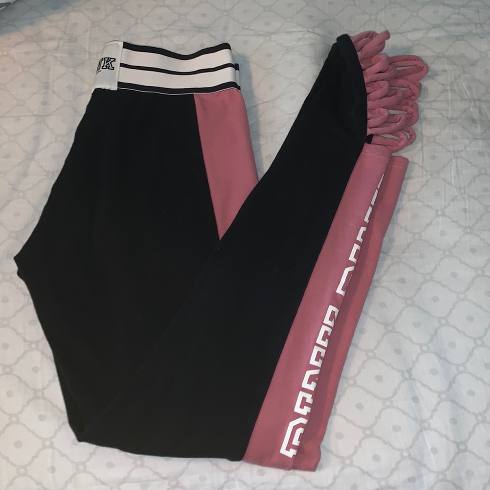 PINK Victoria’s Secret Leggings